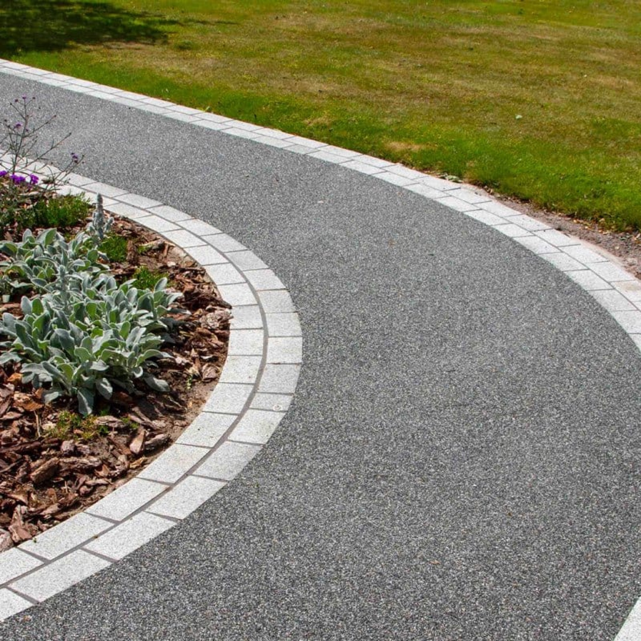 Resin Paths & Parking Areas